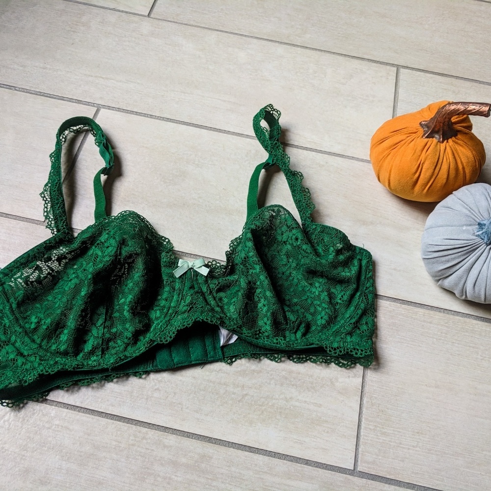 Green Lace Bra, Never Worn!